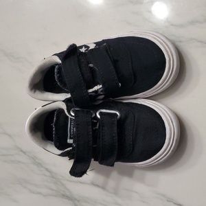 Toddler Converse, Velcro Stap, Size 7